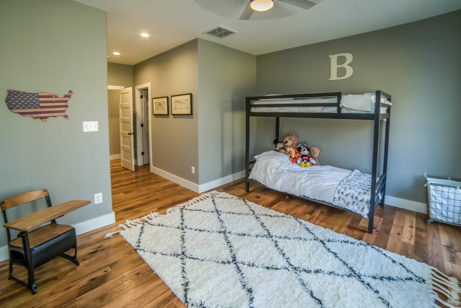 CUSTOM BUILT HOME IN LOUDOUN COUNTY, VA Yellow Schoolhouse